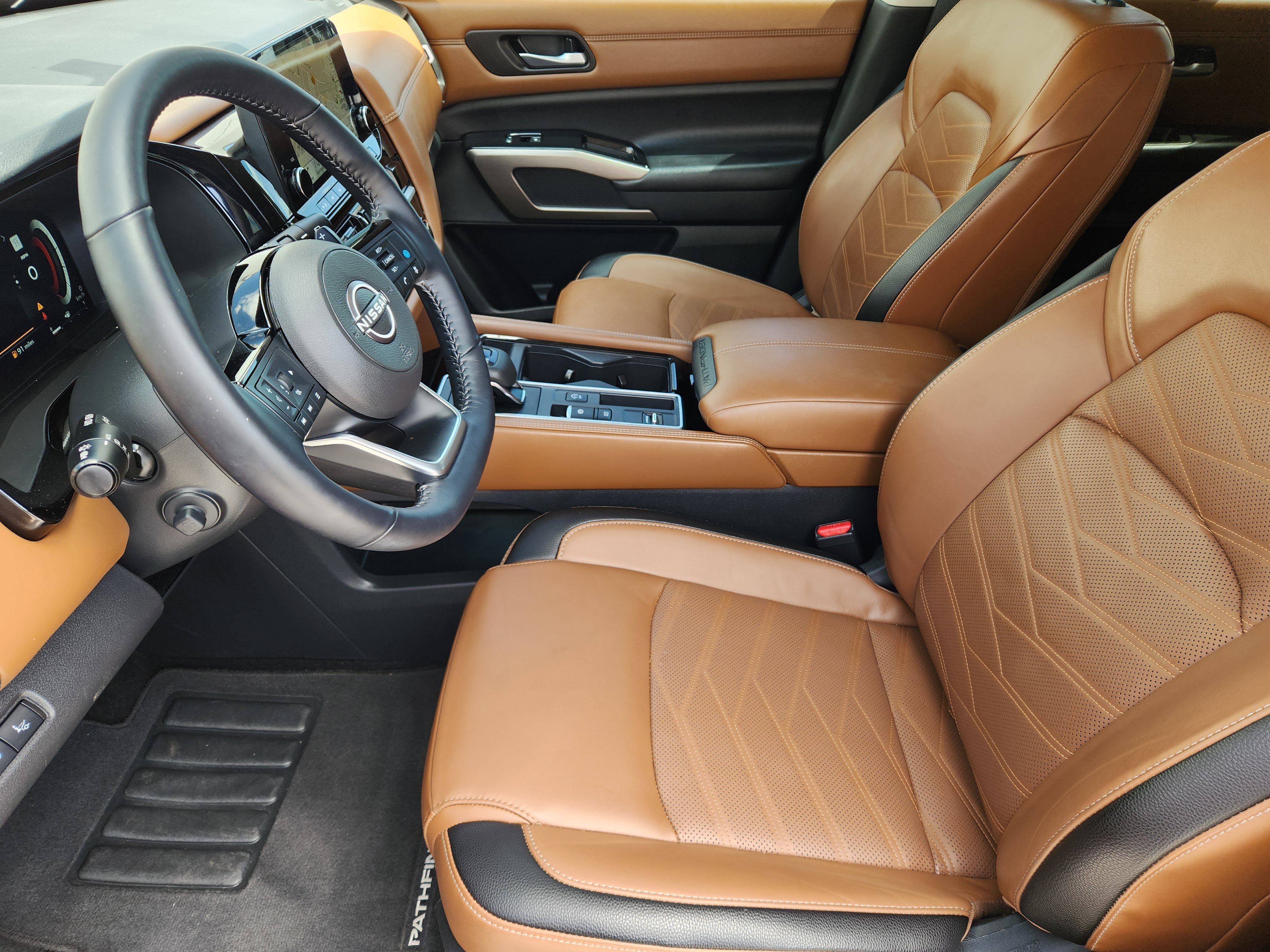 Used 2025 Scarlet Ember Tintcoat/Super Black Nissan Platinum image 15