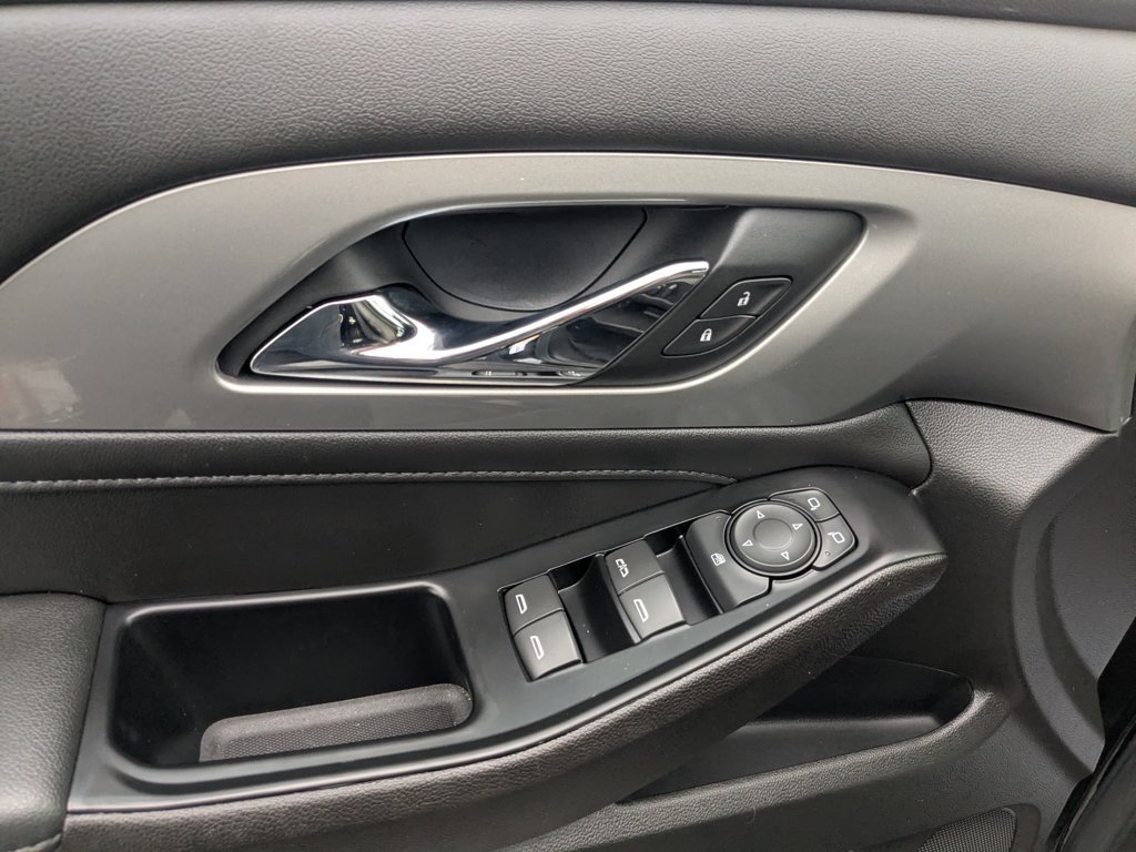Used 2023 Mosaic Black Metallic Chevrolet LT Cloth image 12