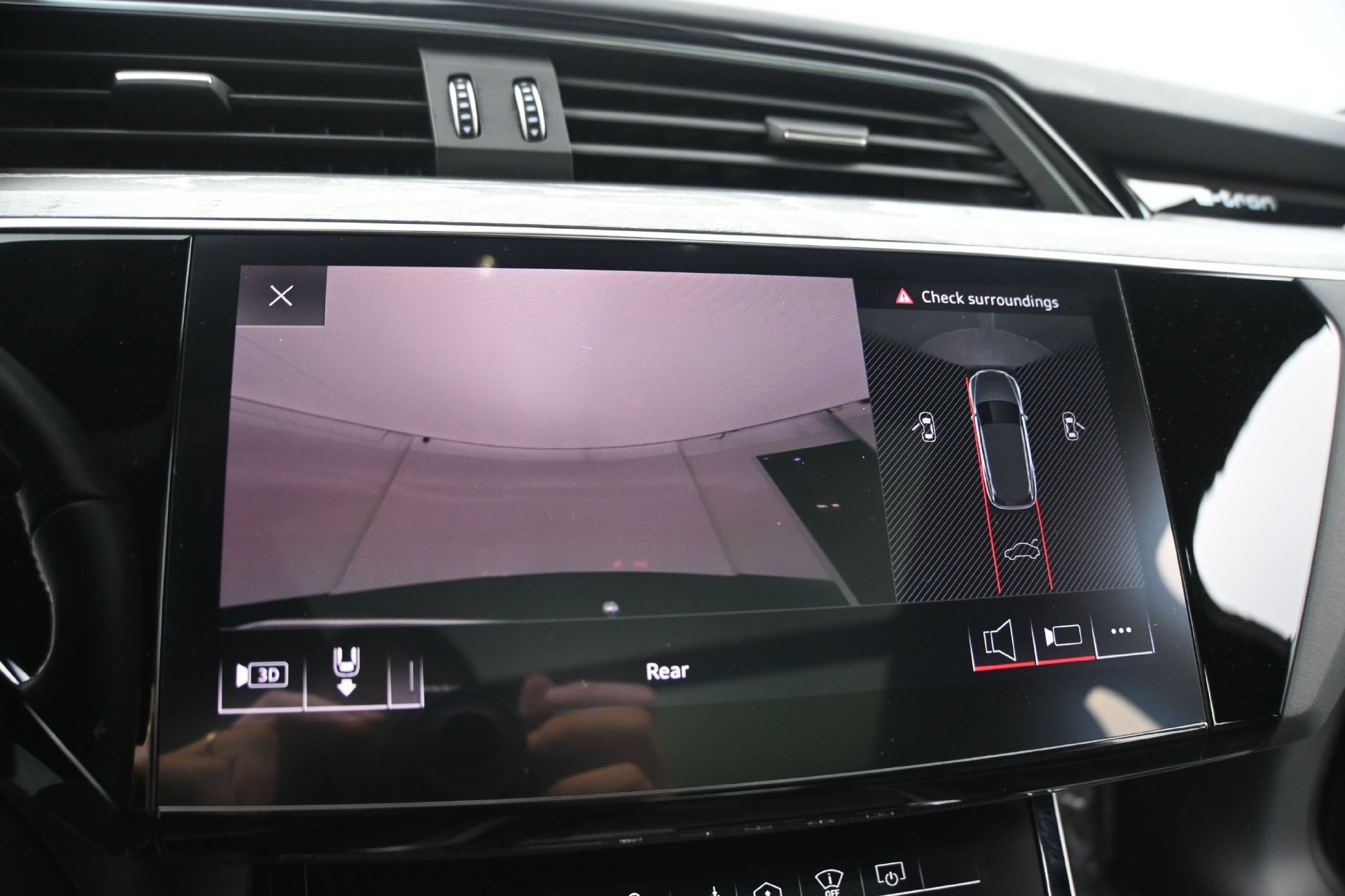Used 2019 Daytona Gray Pearl Audi Prestige image 28