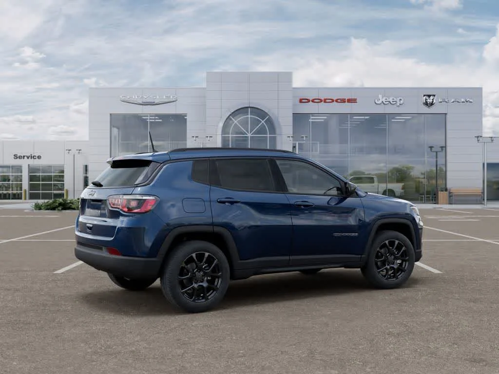 New 2026 Fathom Blue Pearl-Coat Exterior Paint Jeep Latitude Altitude image 4