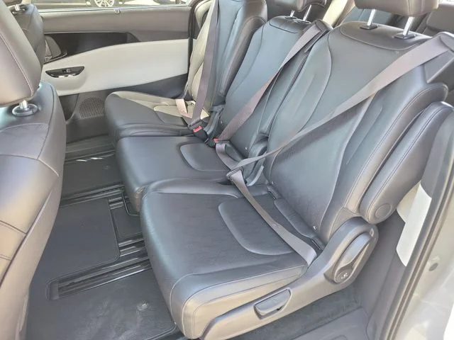 Used 2024 Ceramic White Kia EX image 28