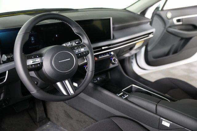 2025 Hyundai Sonata Hybrid SEL - Photo 42
