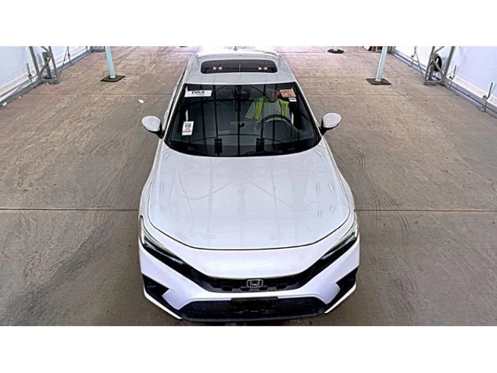 Used 2023 Platinum White Pearl Honda Sport Touring image 2