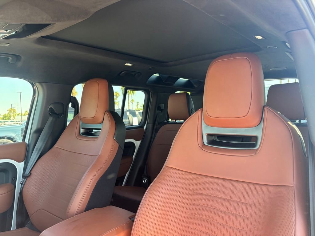 New 2026 Fuji White Land Rover OCTA image 16