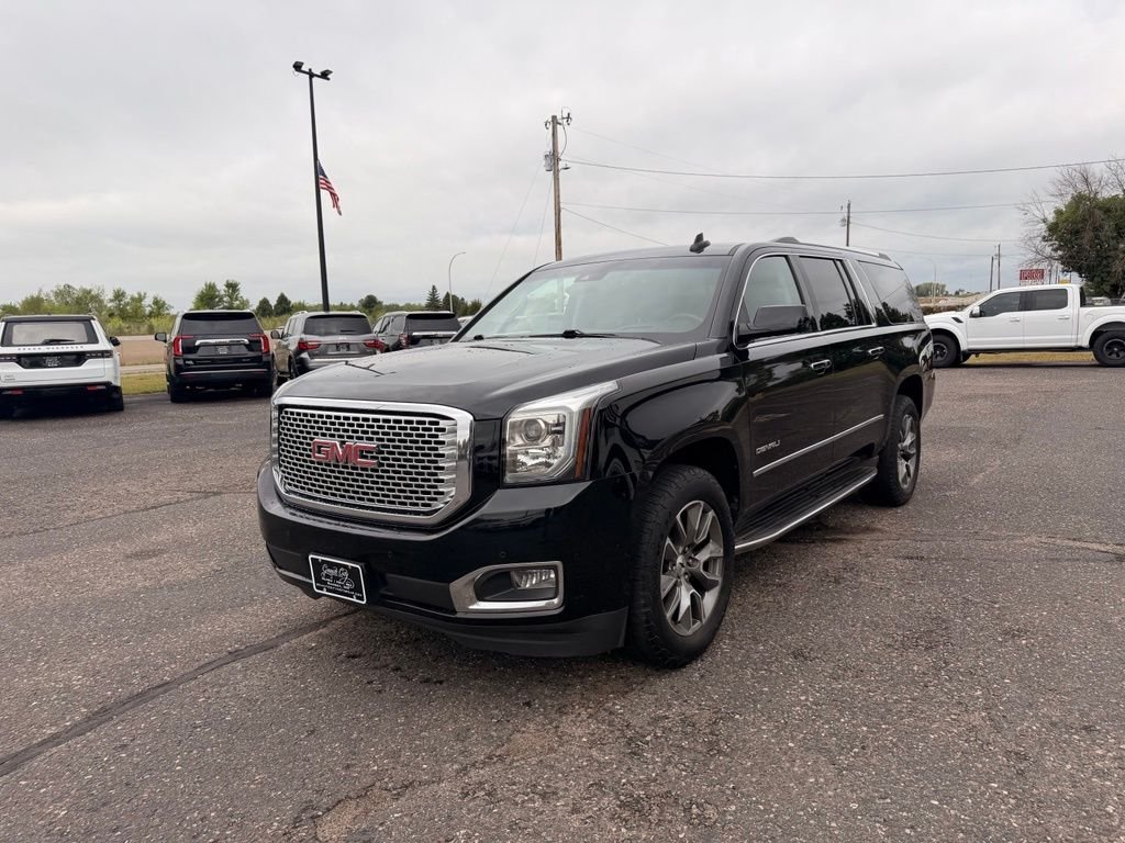 Used 2017 Black GMC Denali image 11