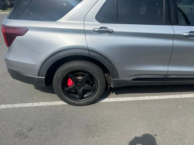 Used 2020 Silver Ford ST image 2
