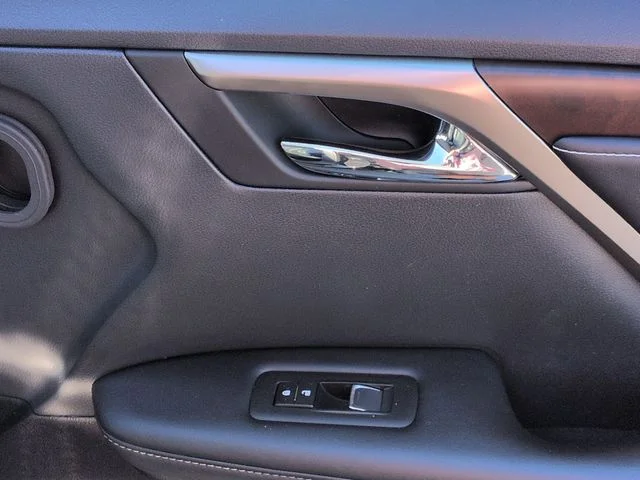 Used 2021 Black Lexus 350 image 37