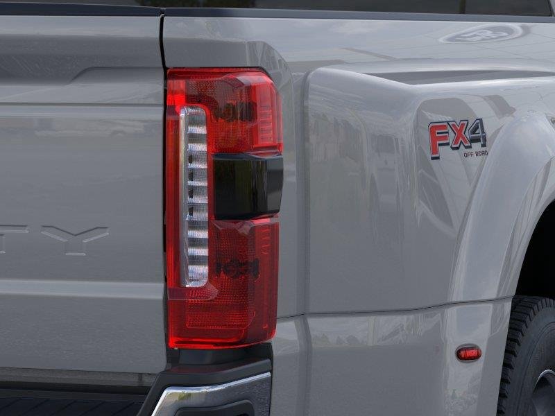 New 2026 Avalanche Ford F-450® Lariat® image 21