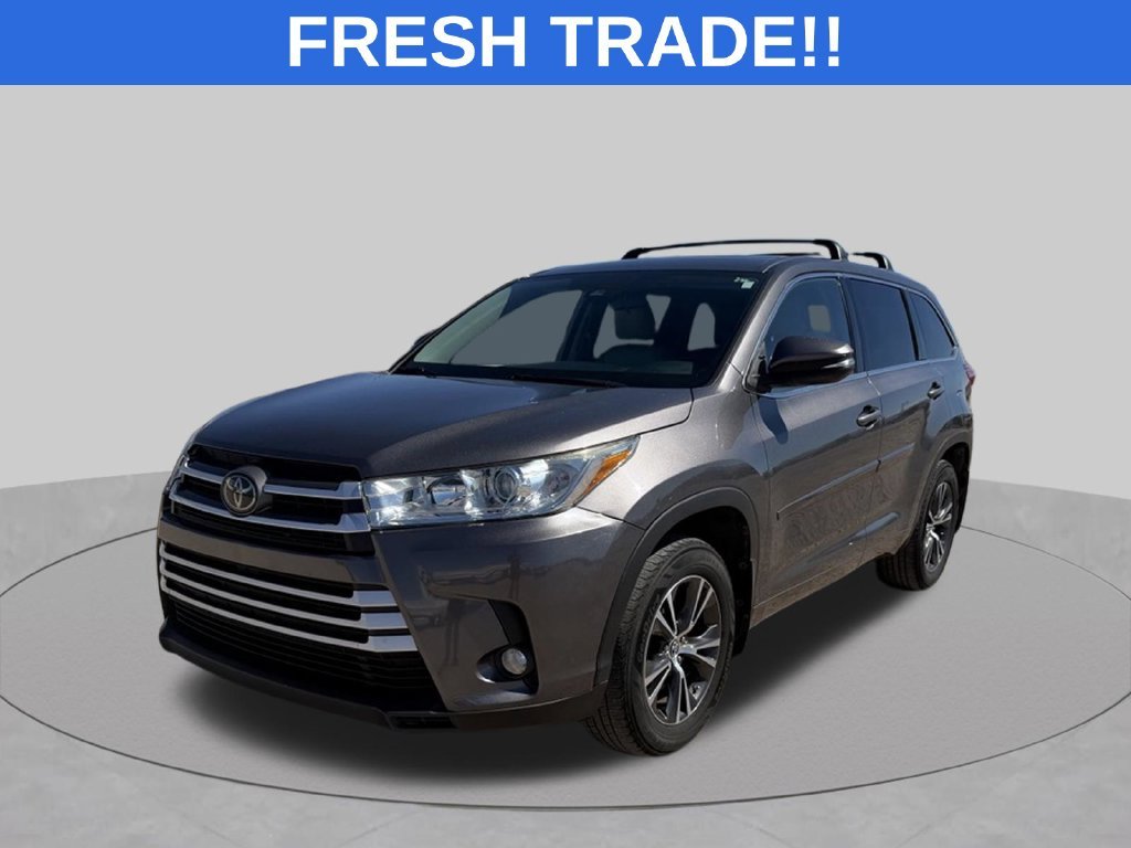 Used 2018 Gray Toyota LE Plus image 1