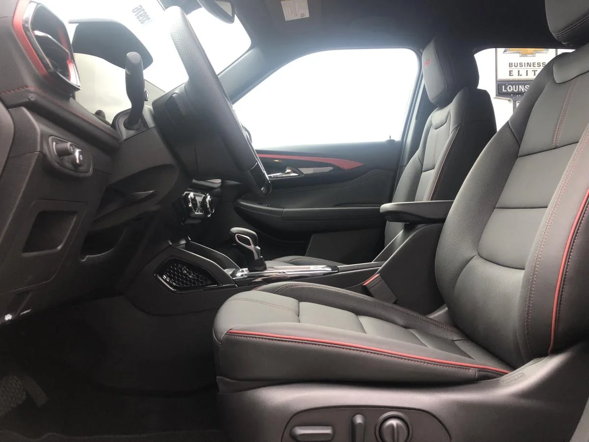 New 2026 Black Chevrolet Awd 4dr Rs image 10