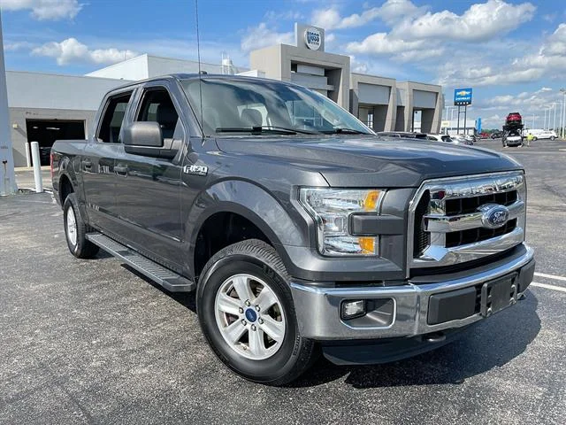 Used 2016 Magnetic Metallic Ford XL image 30