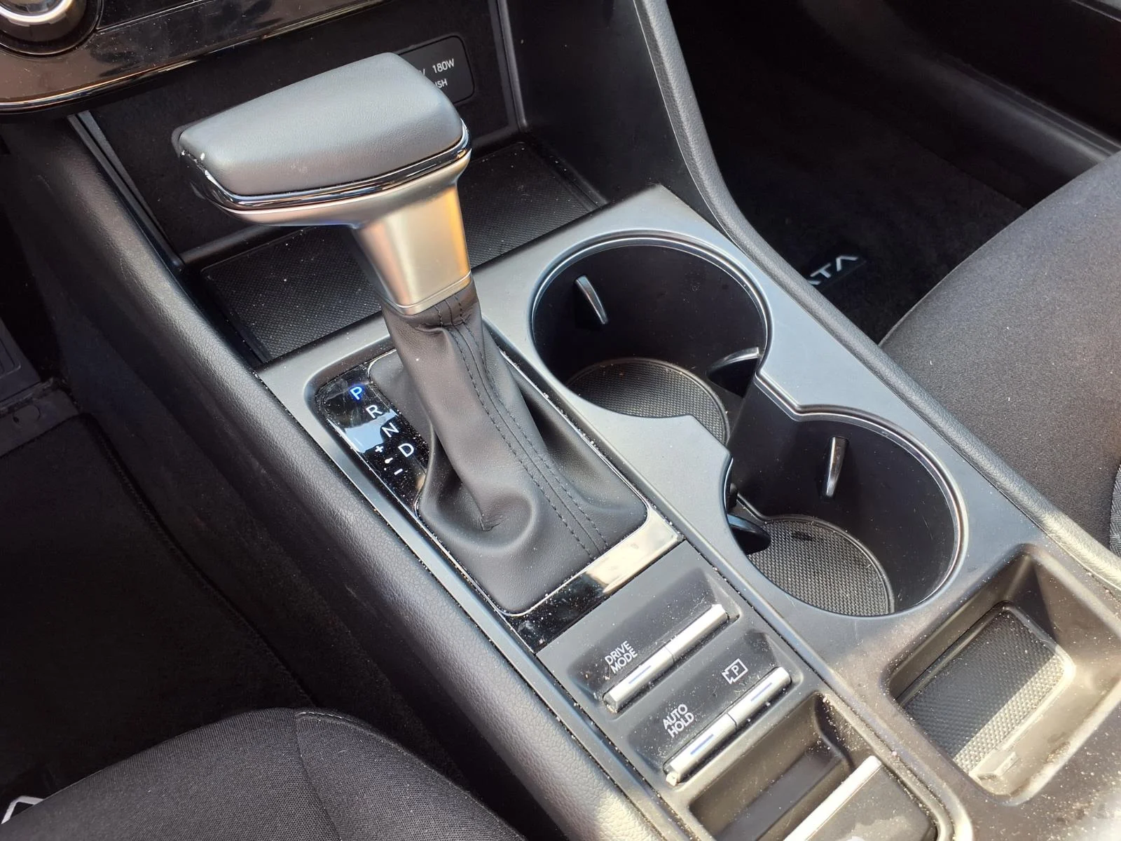 Certified Used 2025 White Hyundai SE image 5