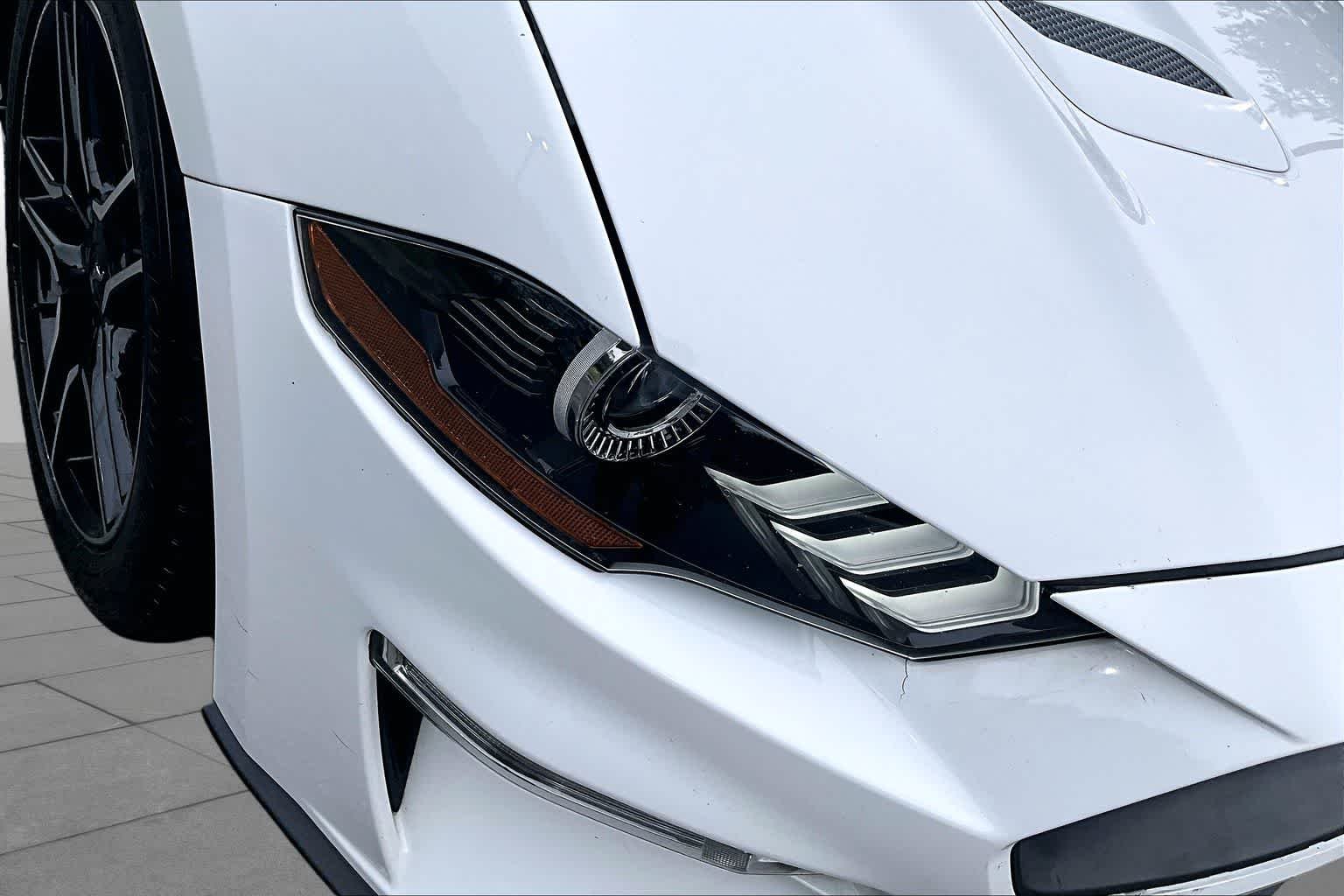 Used 2018 Oxford White Ford EcoBoost Premium image 24