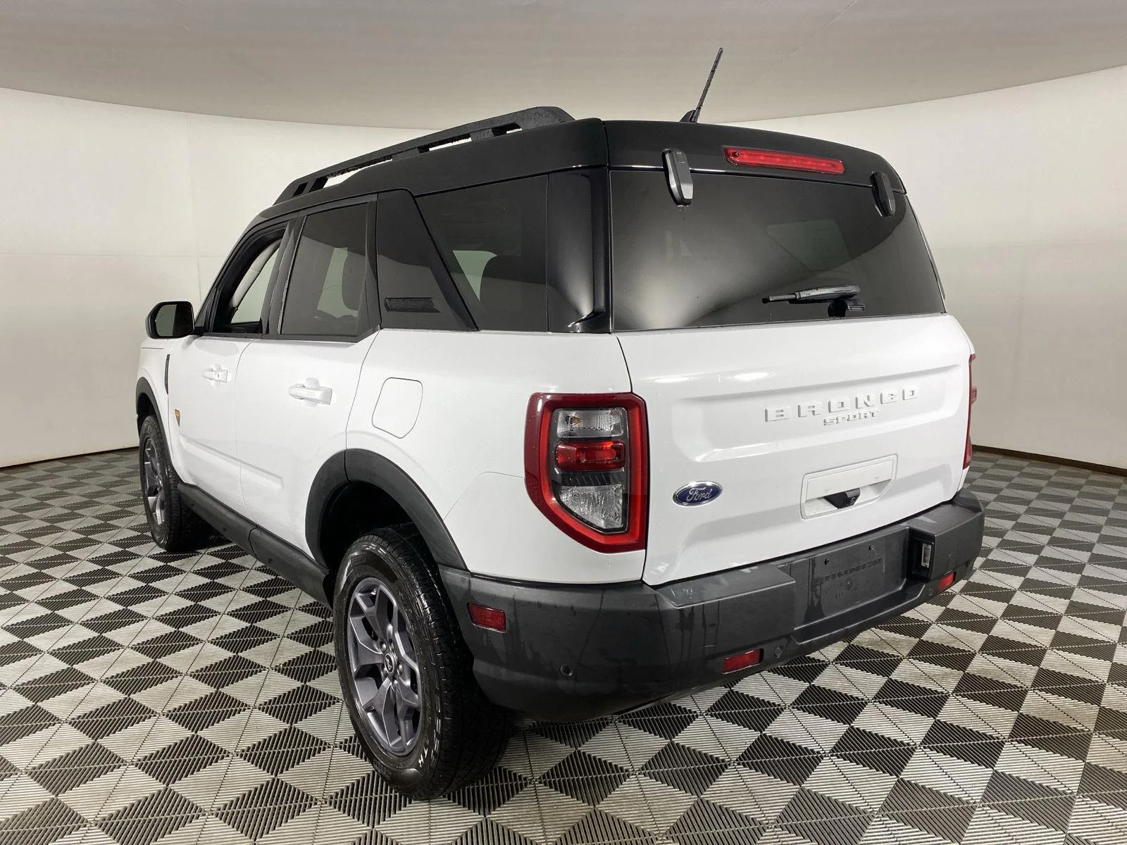 Used 2024 Oxford White Ford  image 8