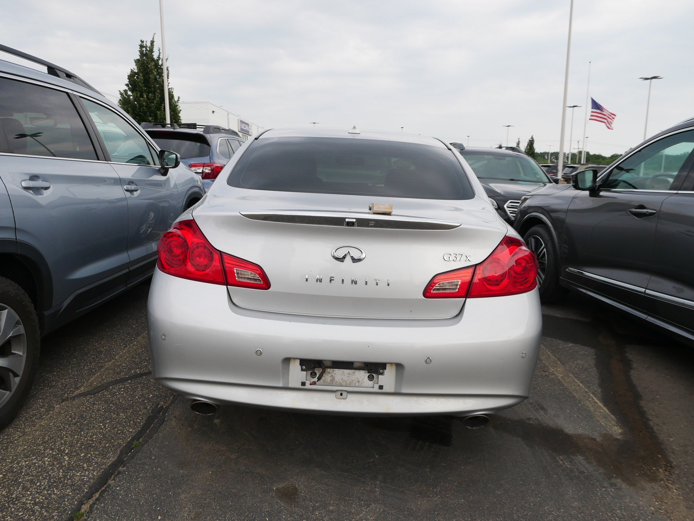 Used 2013 Liquid Platinum INFINITI x image 7