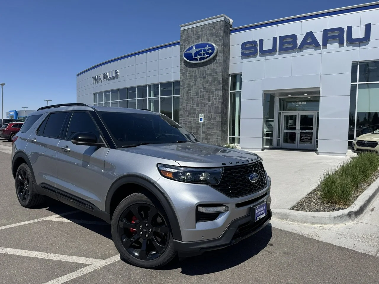 2023 Ford Explorer ST 4WD's photo