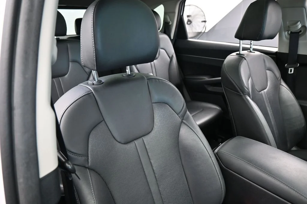 Used 2022 Glacial White Pearl Kia EX image 45
