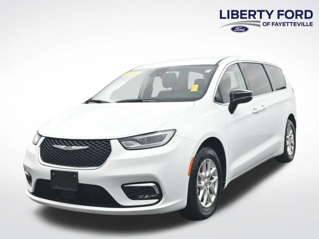 Certified Used 2024 Bright White Clearcoat Chrysler Touring L image 1