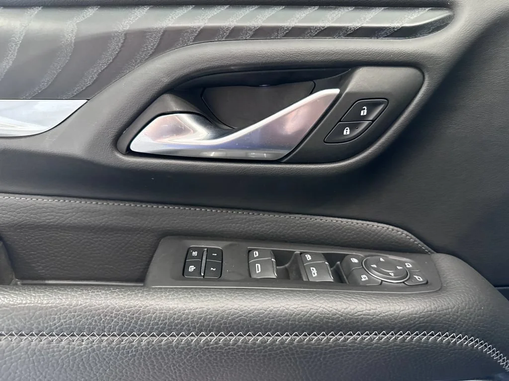 Used 2022 Onyx Black GMC Denali image 29