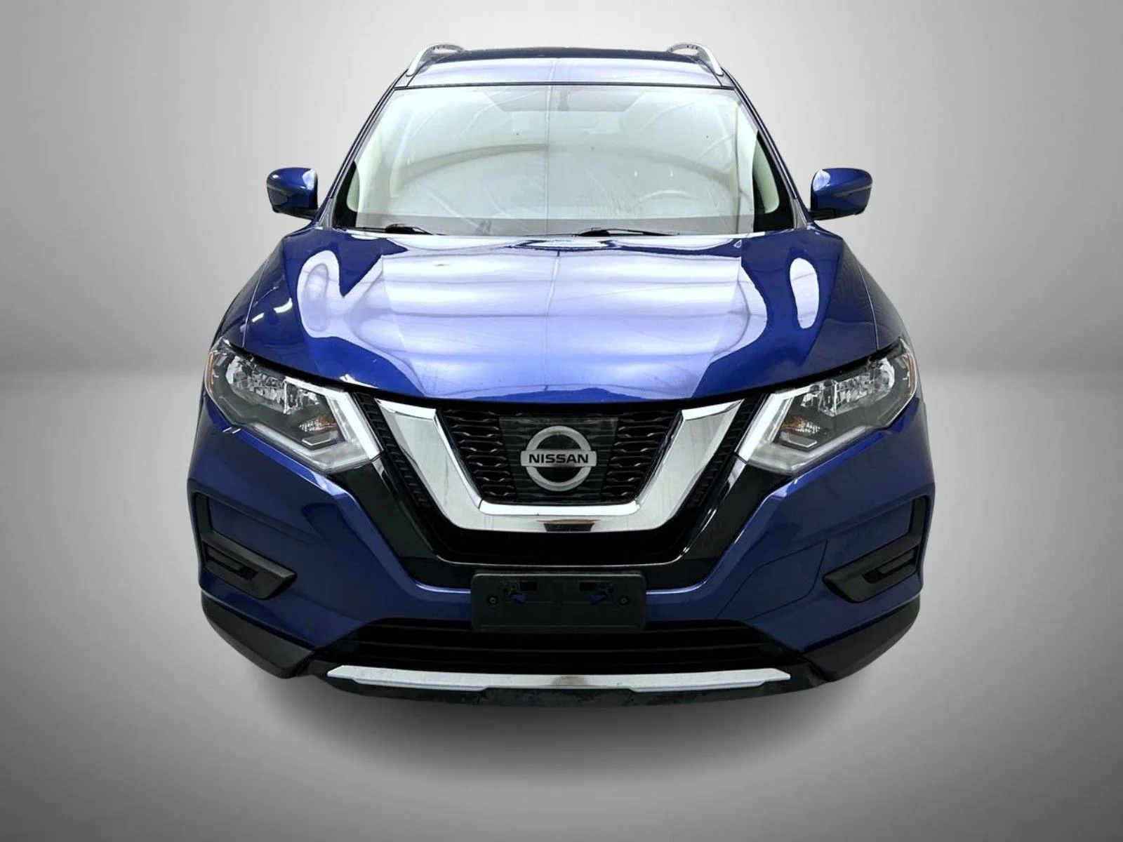 Used 2017 Blue Nissan SV image 2