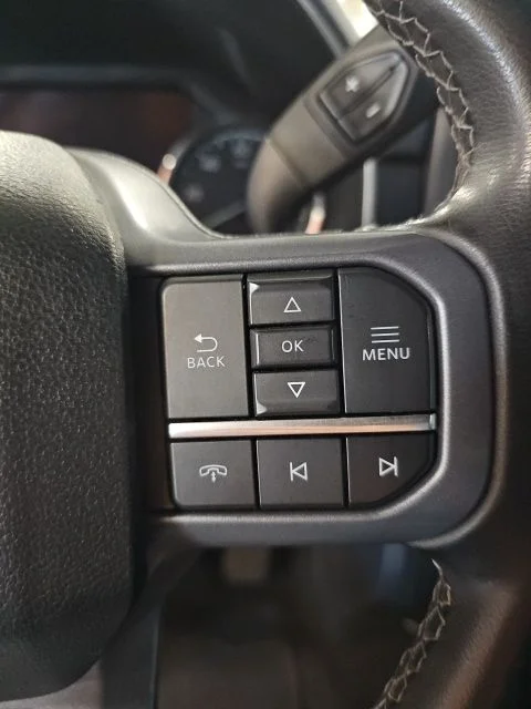 Used 2023 Black Ford XLT image 17