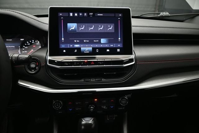 Used 2024 Black Jeep Trailhawk image 27