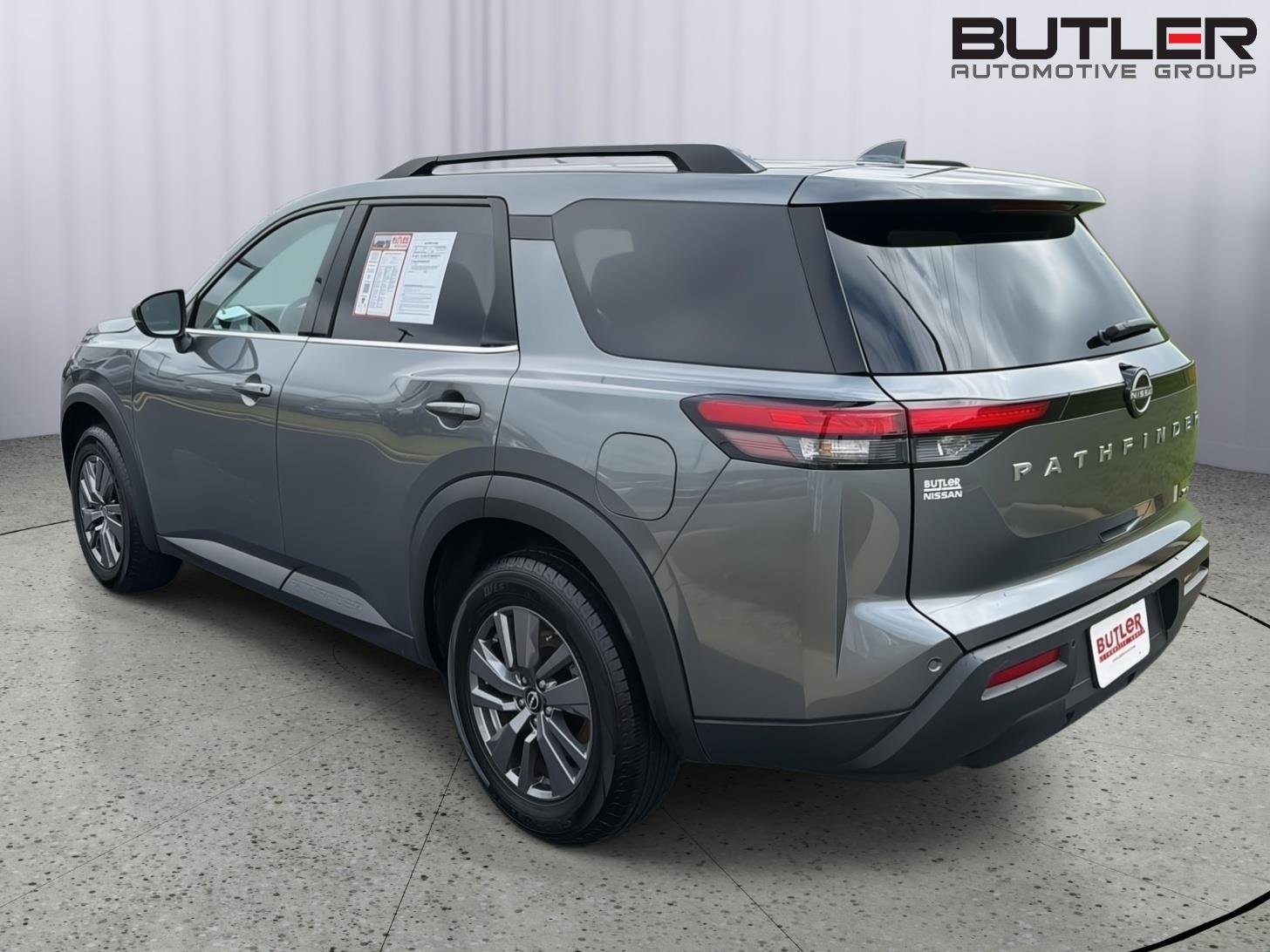 Used 2024 Gun Metallic Nissan SV image 4