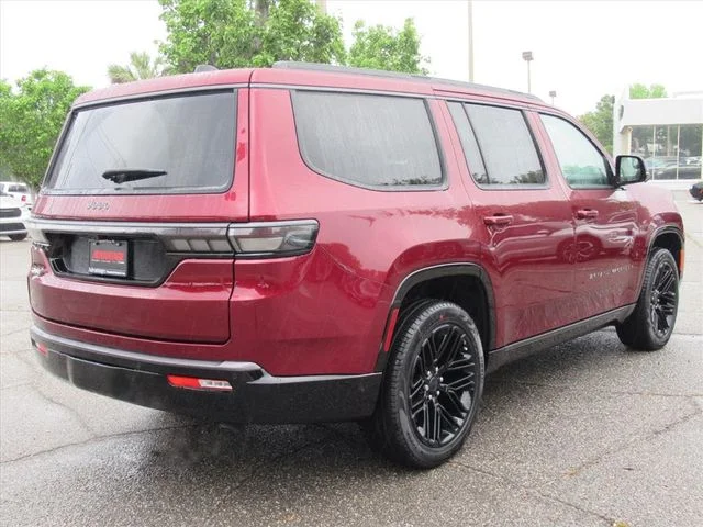 New 2026 Velvet Red Pearl-Coat Exterior Paint Jeep Limited Reserve image 7