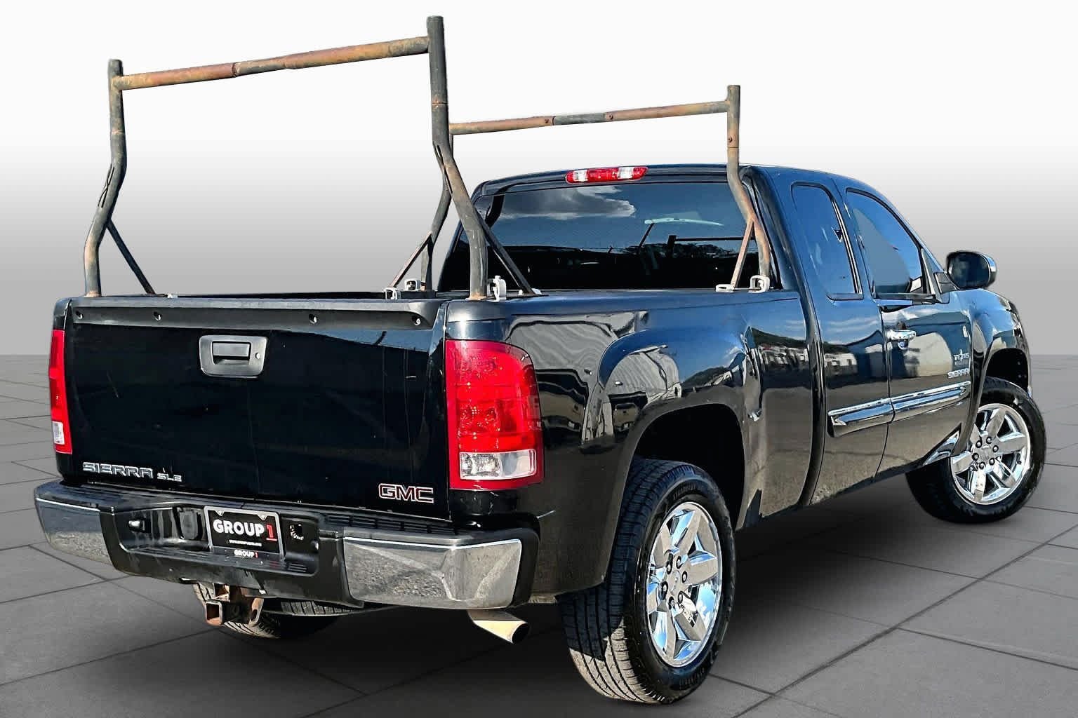 Used 2013 Onyx Black GMC SLE image 7