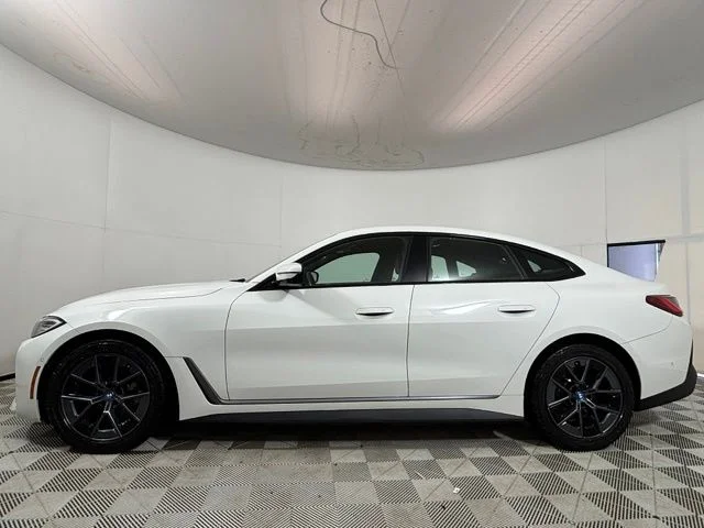 Used 2023 White BMW eDrive35 image 4