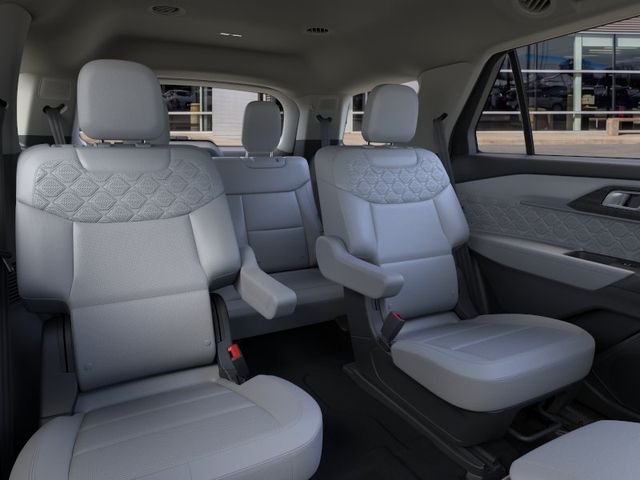 New 2026 Rapid Red Metallic Tinted Clearcoat Ford Platinum™ image 11