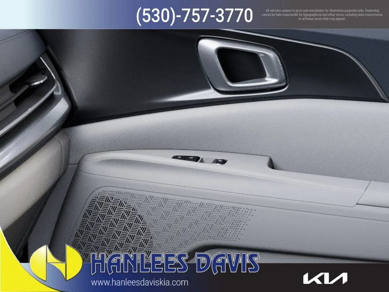 Used 2025 White Kia SX image 25