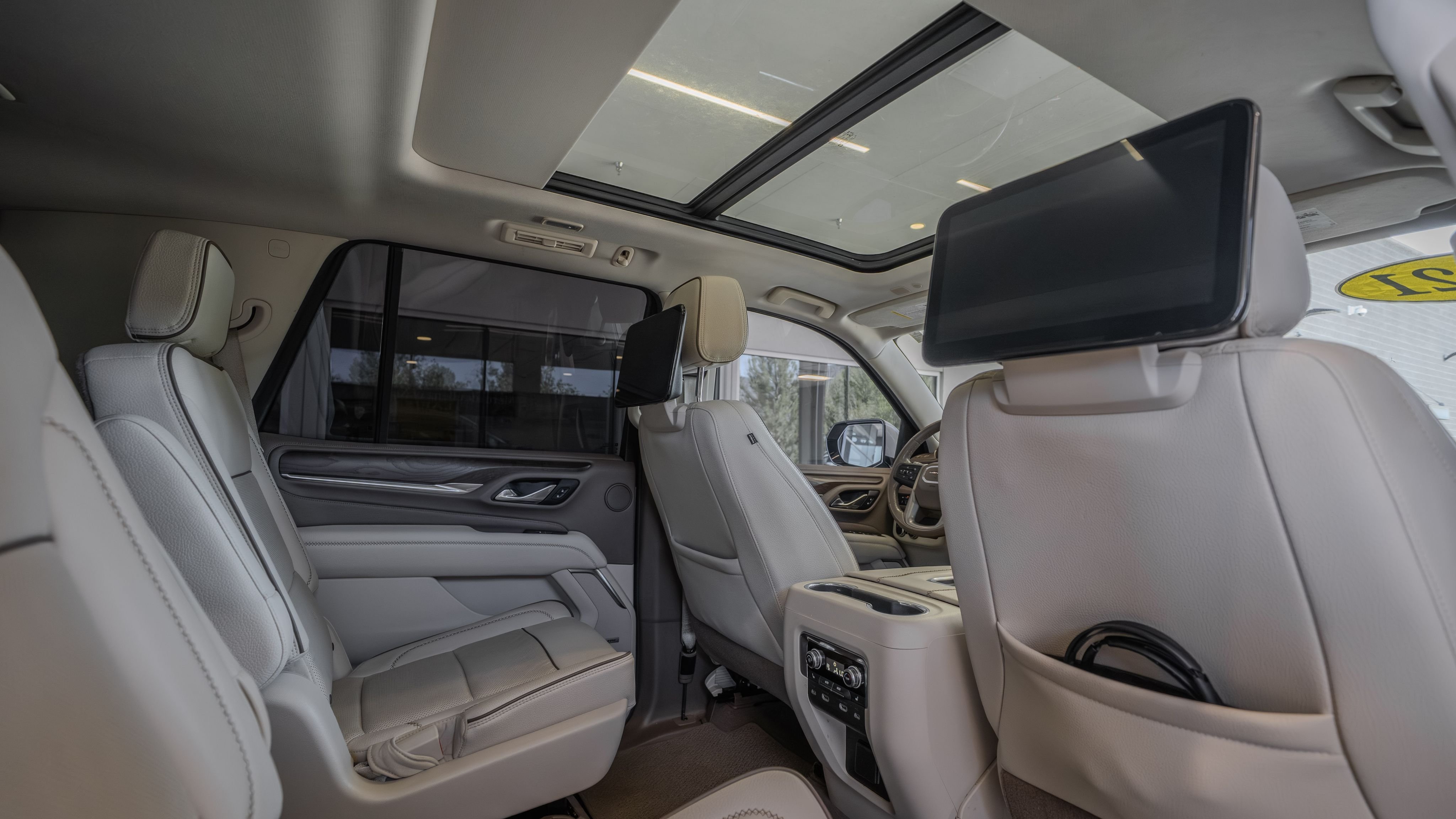 Used 2021 Summit White GMC Denali image 28