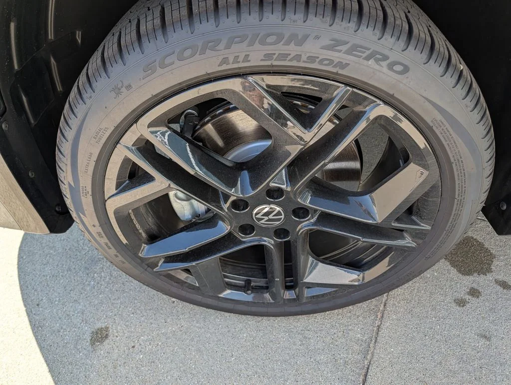New 2026 Gray Volkswagen 2.0T SE R-Line Black image 10