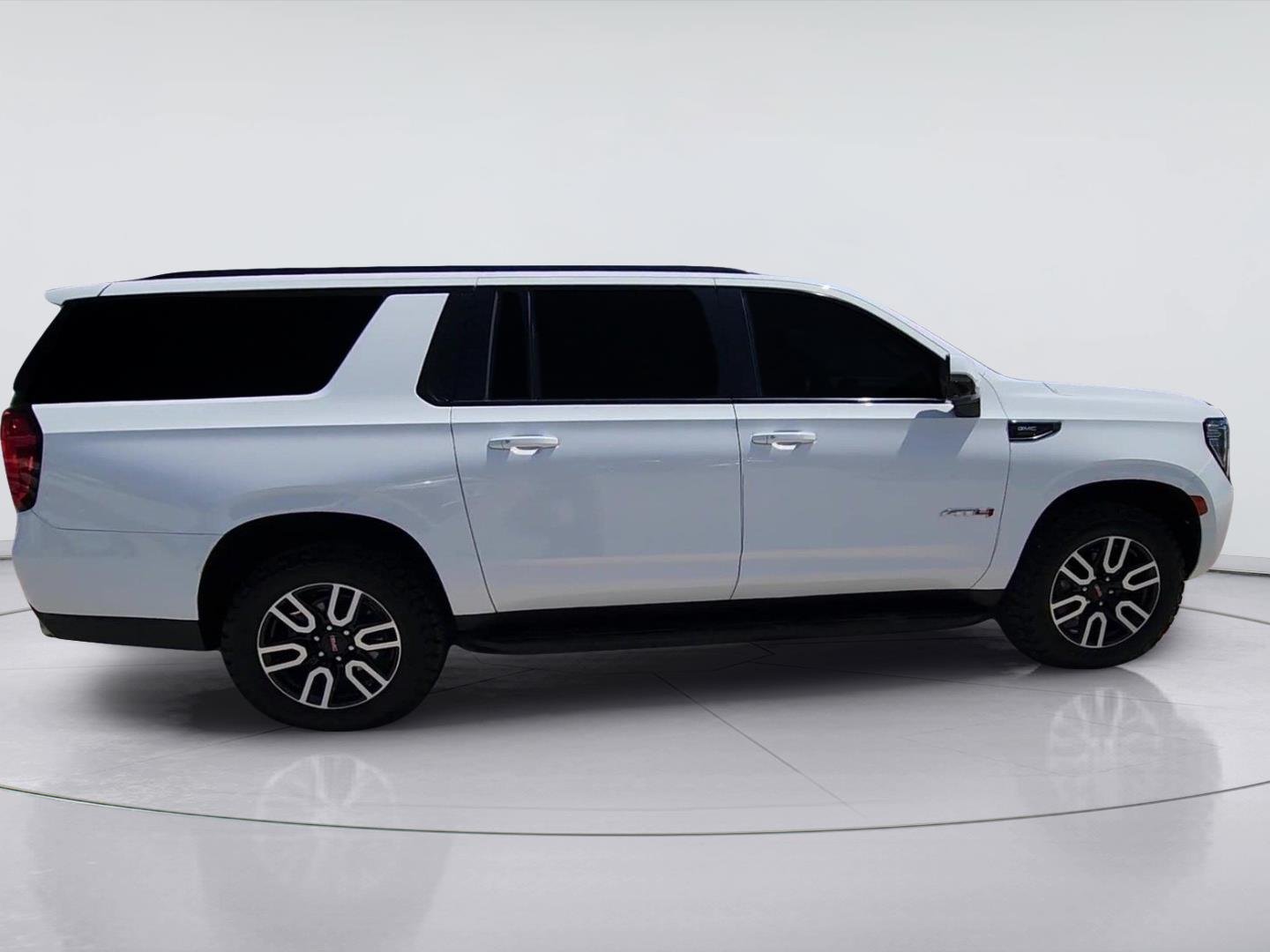 2024 GMC Yukon XL AT4 - 8