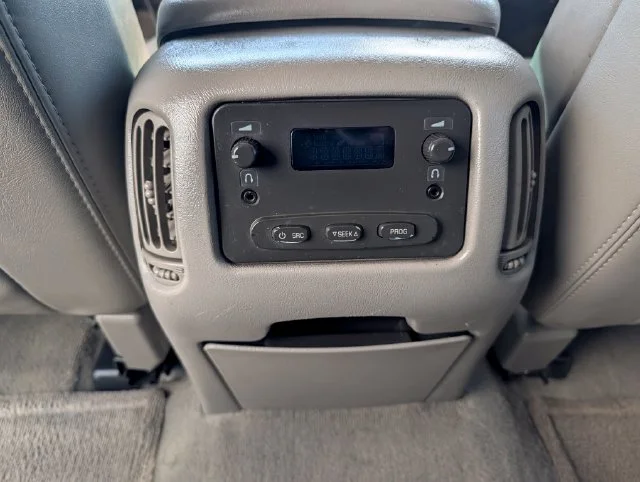 Used 2006 Gray Chevrolet LT image 13