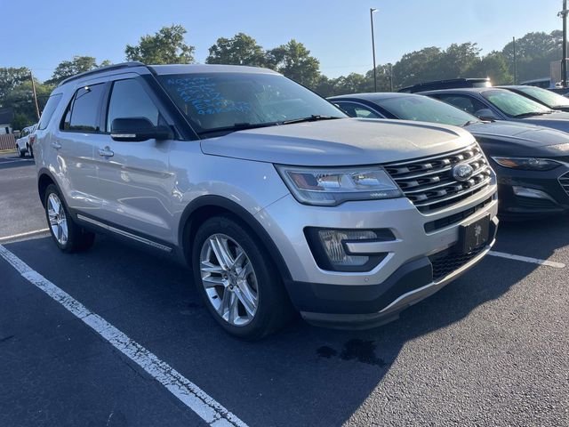 2017 Ford Explorer XLT FWD's photo