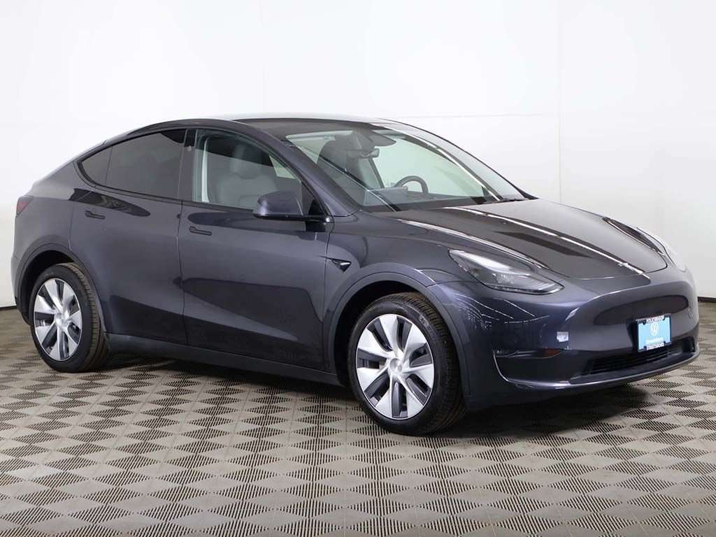 Used 2024 Tesla Model Y Long Range with VIN 7SAYGDEEXRA236700 for sale in Streetsboro, OH