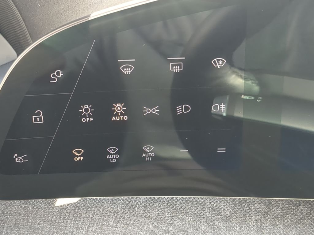 Used 2024 Red Lucid Touring image 28