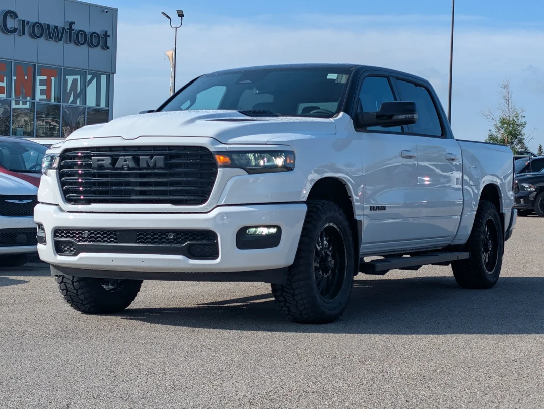 New 2026 White RAM Sport - - 4x4 - 2in Level Kit - Radar Renegade RT Tires on Tis Offroad Wheels - T. Cover & More! image 4