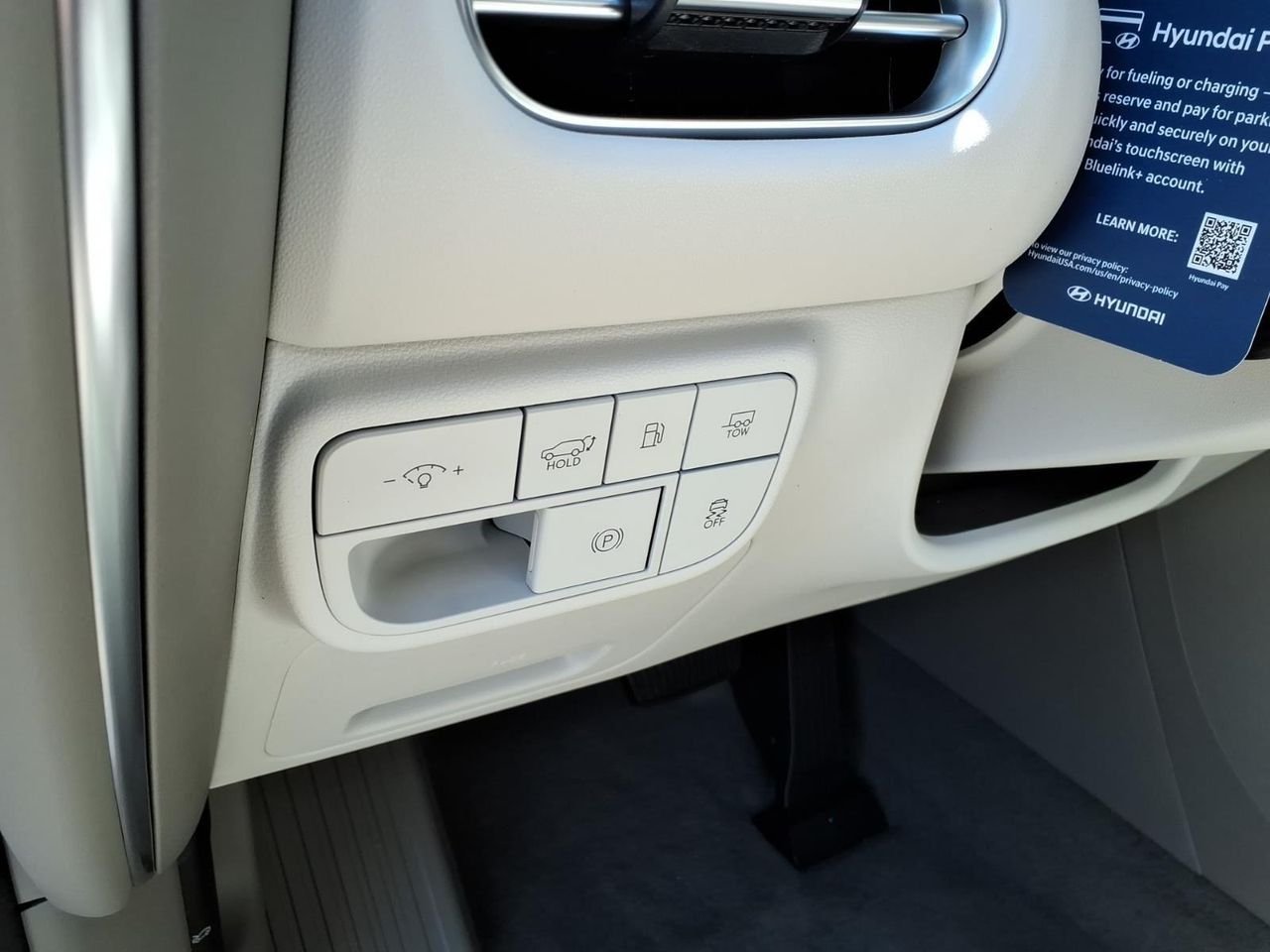 New 2026 Creamy White Pearl Hyundai Limited image 30