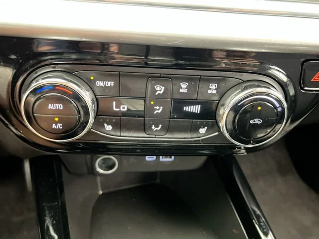 2025 Chevrolet Trax LT - Photo 24