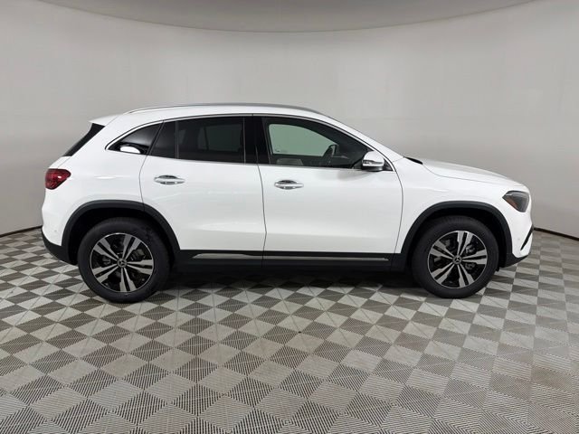 New 2026 Polar White Mercedes-Benz GLA 250 image 8