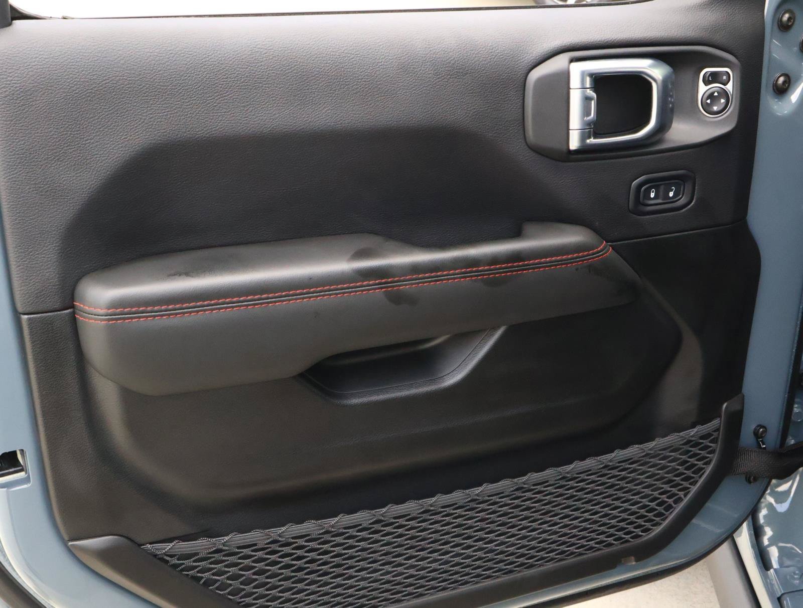 Used 2025 Anvil Clearcoat Jeep Rubicon image 15