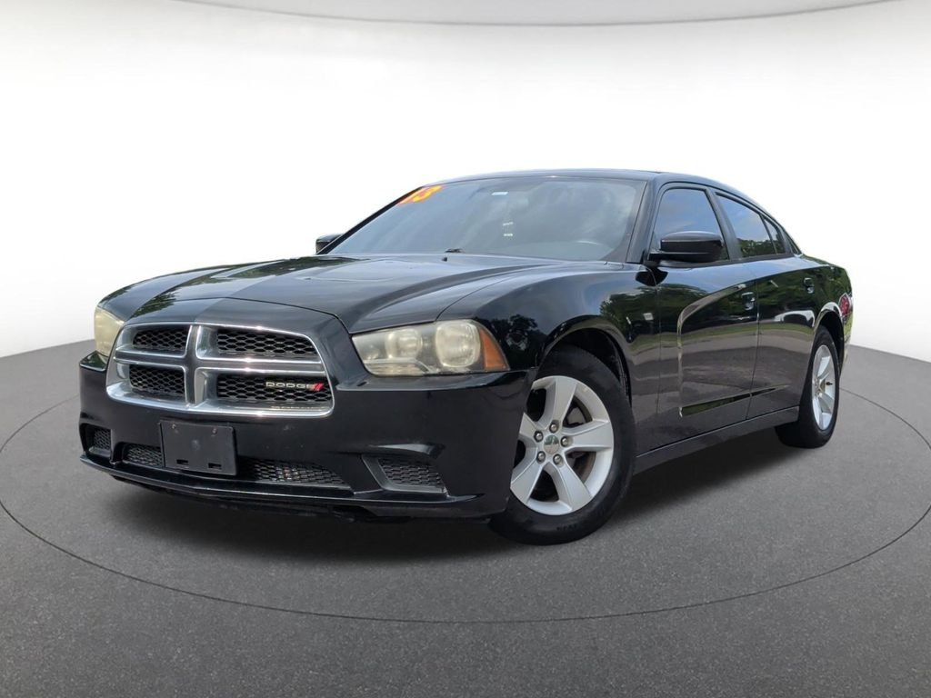2013 Dodge Charger SE's photo