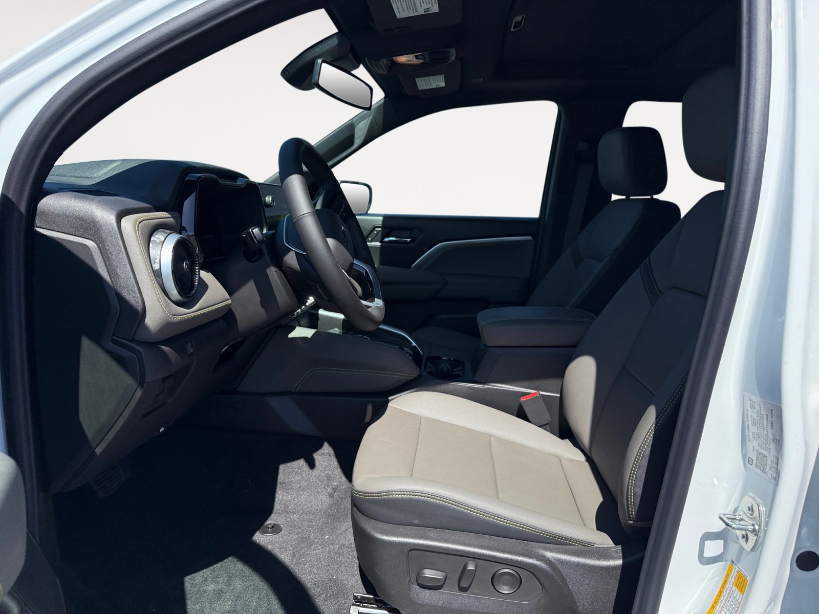 New 2026 Summit White Chevrolet 4WD ZR2 image 10