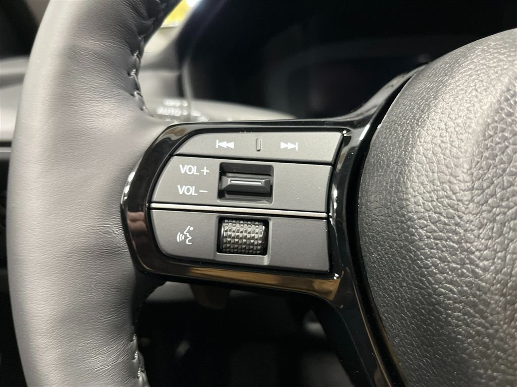 New 2026 Canyon River Blue Metallic Honda Touring Hybrid image 18