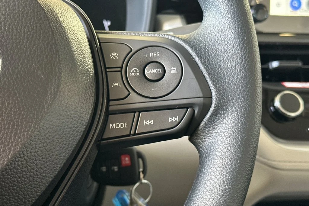 New 2026 Wind Chill Pearl <sup>1</sup> Toyota  L image 27