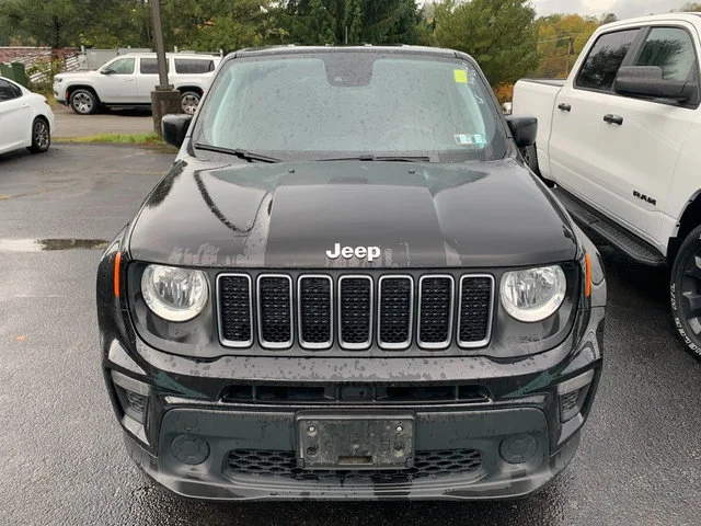 Used 2023 Black Jeep Latitude image 7