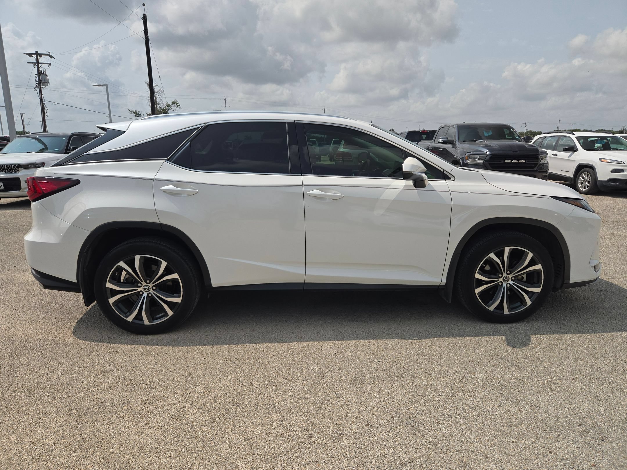 Used 2022 White Lexus RX 350 image 2